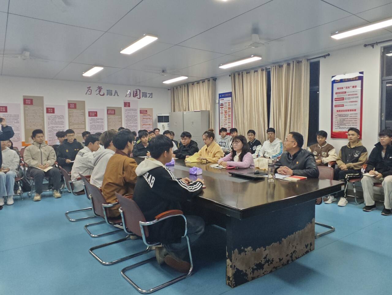 e4b99c88969673f8217d8b923152f4af_720.jpg e4b99c88969673f8217d8b923152f4af_720.jpg